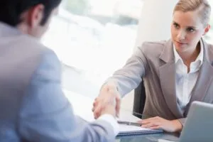 Demissão voluntária: o que é e quais são as vantagens para a empresa?