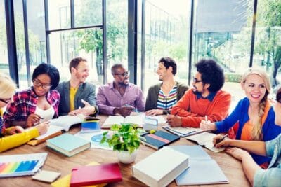 Dinâmicas de grupo como motivação no trabalho