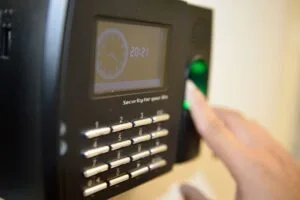 A impressão do comprovante de ponto é obrigatória?