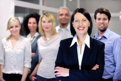 Número de mulheres em cargos de liderança tem aumentado