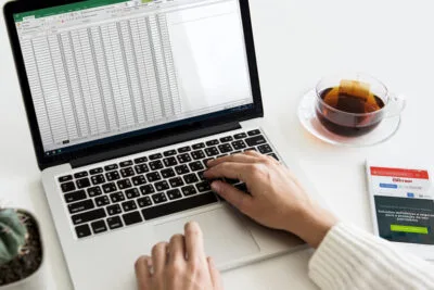 como reduzir os custos da empresa através do controle de estoque
