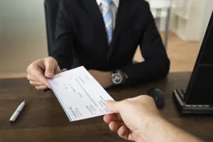 Atraso no pagamento de salário consequências