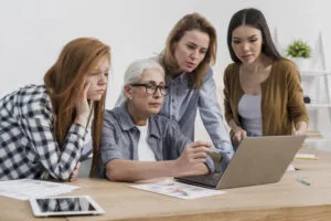 Etarismo no ambiente de trabalho