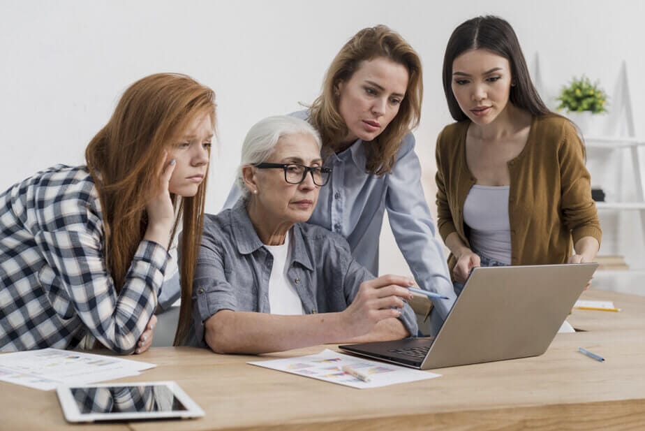 Etarismo no ambiente de trabalho
