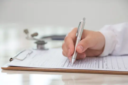 CID no atestado médico: o que o RH pode (e não pode) exigir em 2026